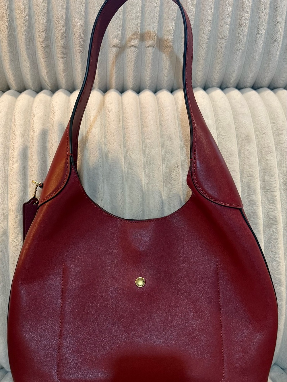 Coach Brooklyn 28 Smooth Leather Shoulder Hobo in Merlot - Picture 3 of 6
